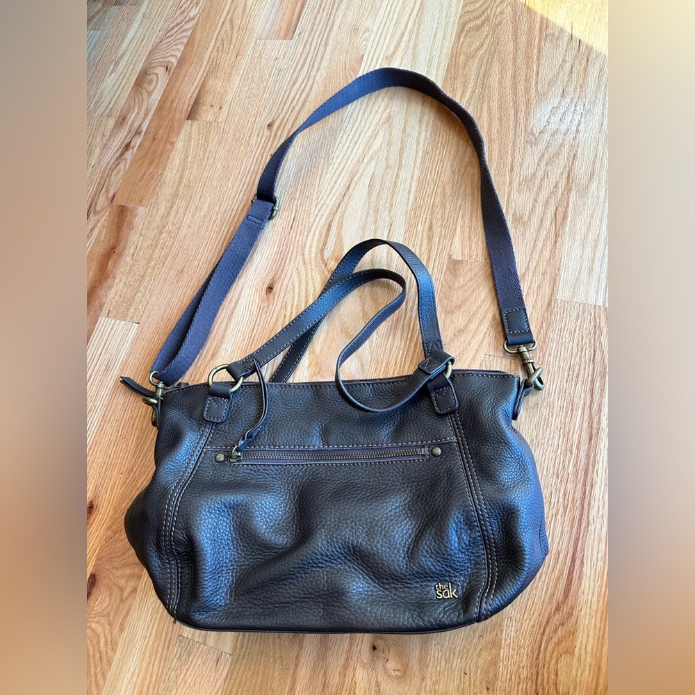 The Sak dark brown leather purse EUC